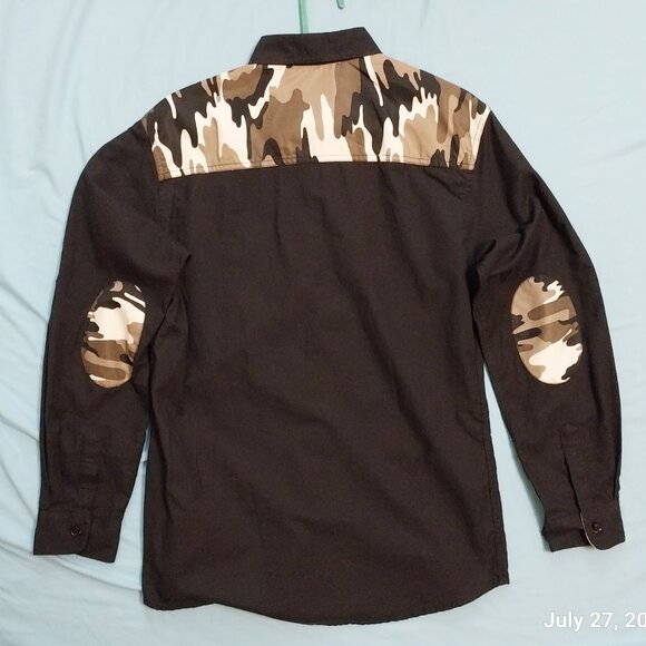 Black Long Sleeve Button Up Shirt Camo Accents US Size M, Asian Size L - Picture 2 of 2